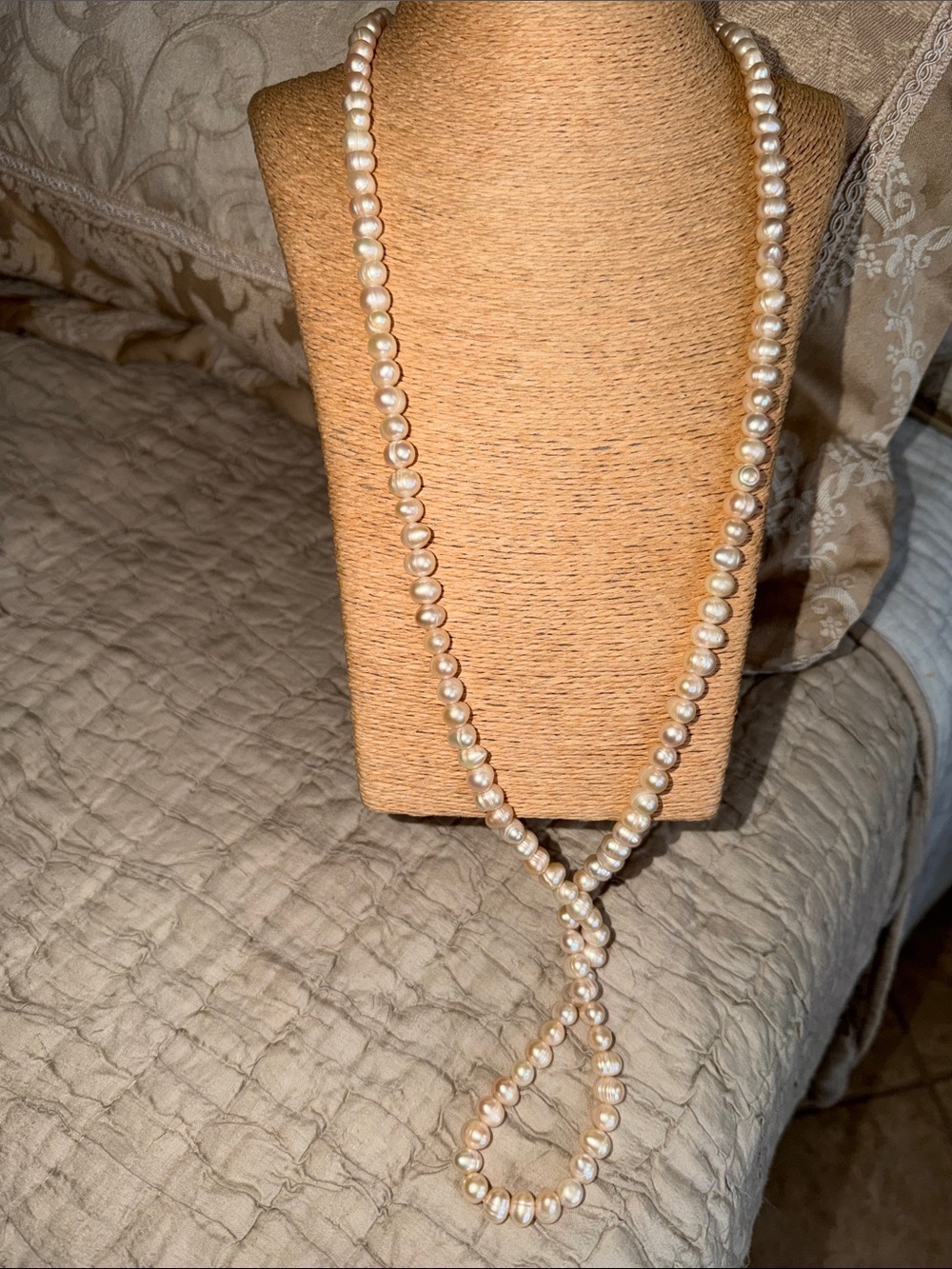 Classic Freshwater Pearl Strand Necklace opera length- Ivory gorgeous quality - Picture 10 of 16